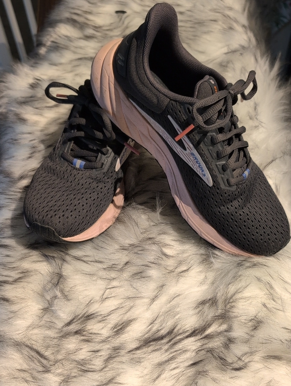 Brooks Women’s Black & Pink Running Shoes